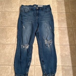 Pistola ankle zip distressed skinny Jean. Size 33.